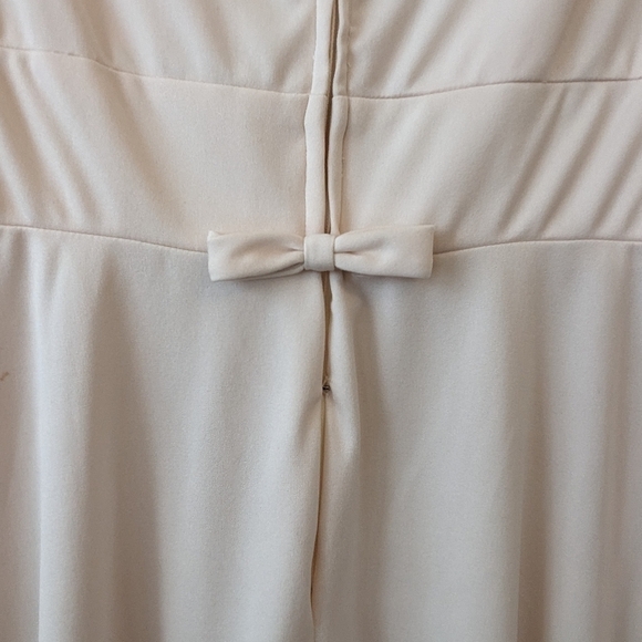 Vintage 70s Lorrie Deb Prairie Ruffle Wedding Gown - Picture 9 of 16